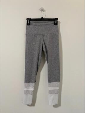 Onzie Flow Leggings - Womens small / Medium - Gray / White